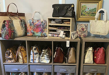 How To Store Purses & Handbags